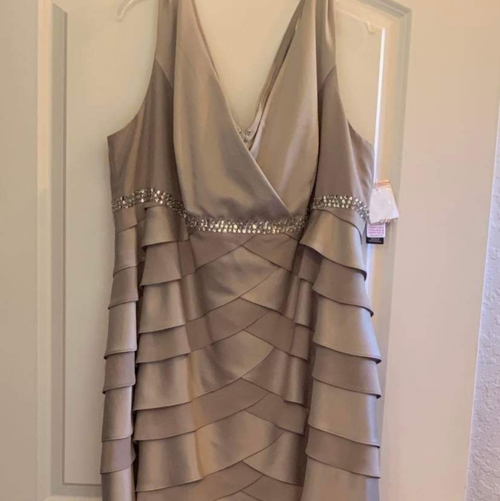 NWT Cream Formal Gown with Rhinestone Detail 22W